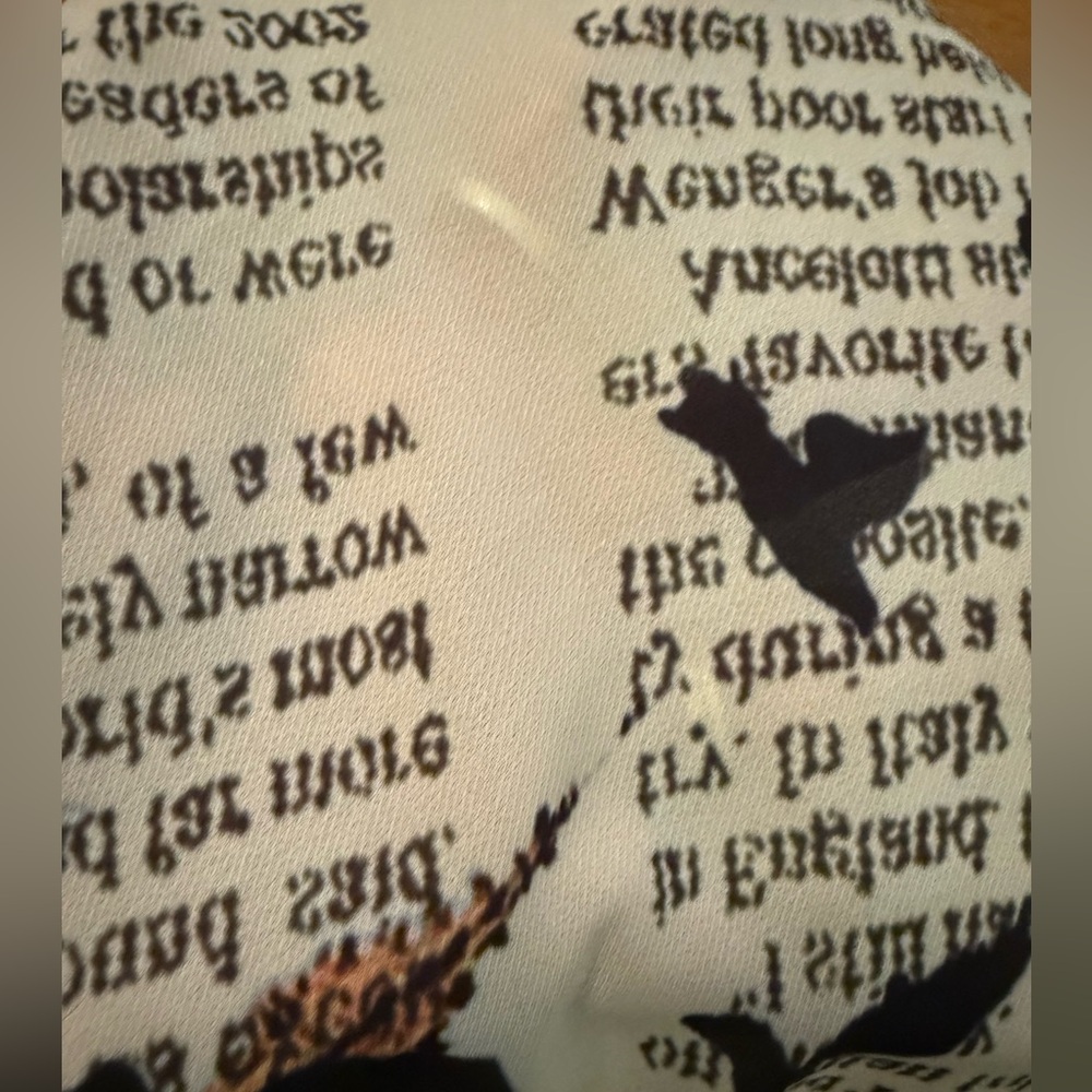 NWOT London Newspaper Print Blouse size L - Picture 9 of 14